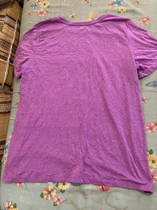 Best Aunt Ever Tee - Purple - Picture 3 of 3